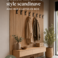 Couloir moderne avec un mur en lattes en bois au style scandinave.
