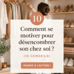 Une femme désencombrant son salon avec des objets sur une table.