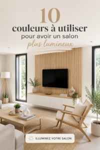 Salon lumineux décoré avec des couleurs claires et chaleureuses.