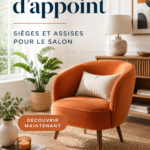 Chaise d'accent élégante dans un salon décoré.